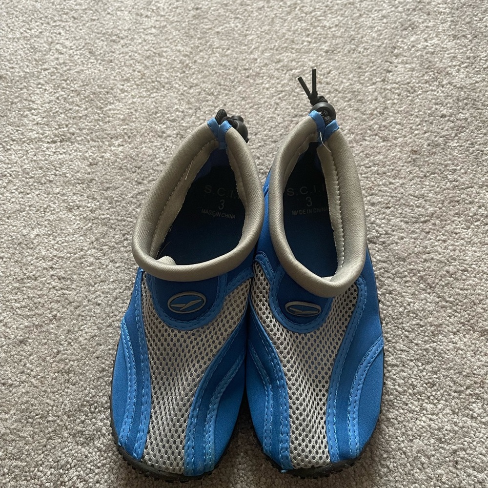 Kids Blue Water Shoes